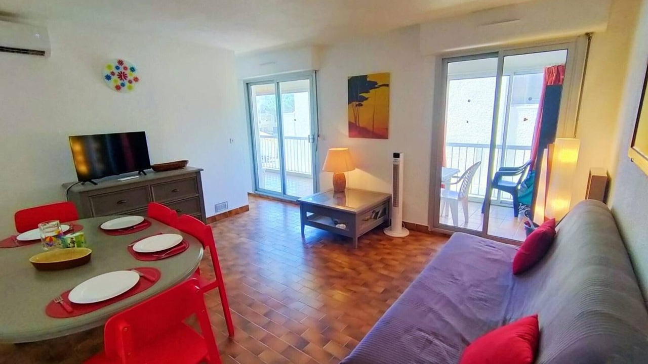 Photo of Livingroom in Le Port