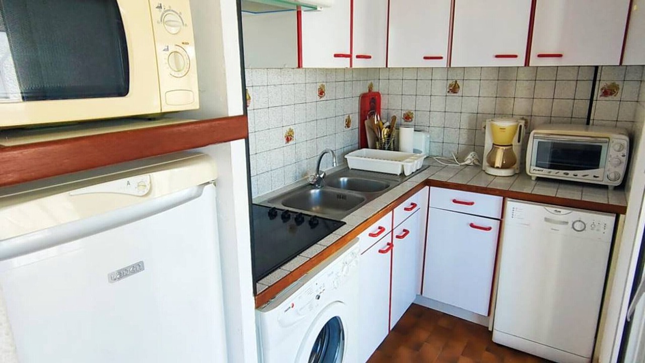 Photo of Kitchen in Le Port