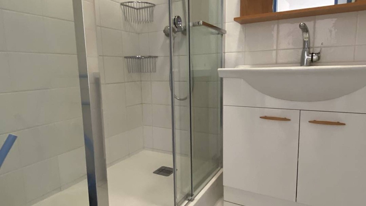 Photo of Bathroom in Le Port