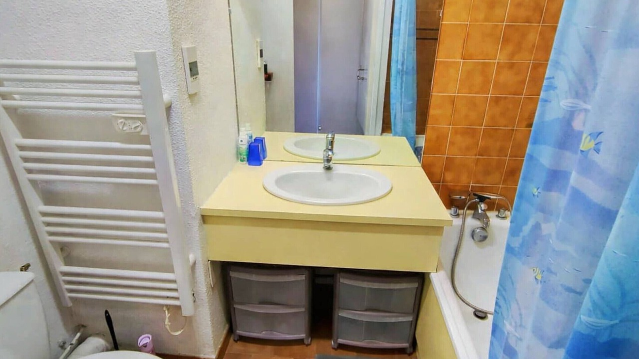 Photo of Bathroom in Le Port