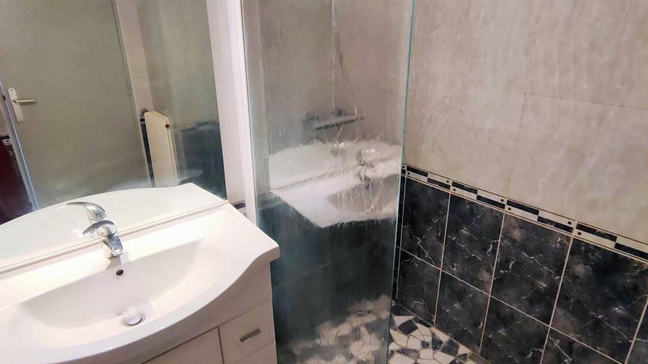 Photo of Bathroom in Le Port