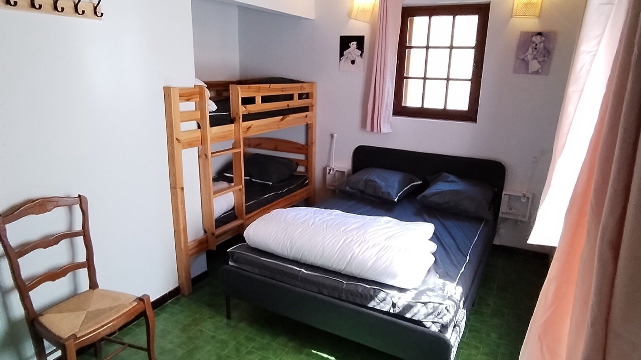 Photo of Bedroom in Saint-Andre-de-Majencoules