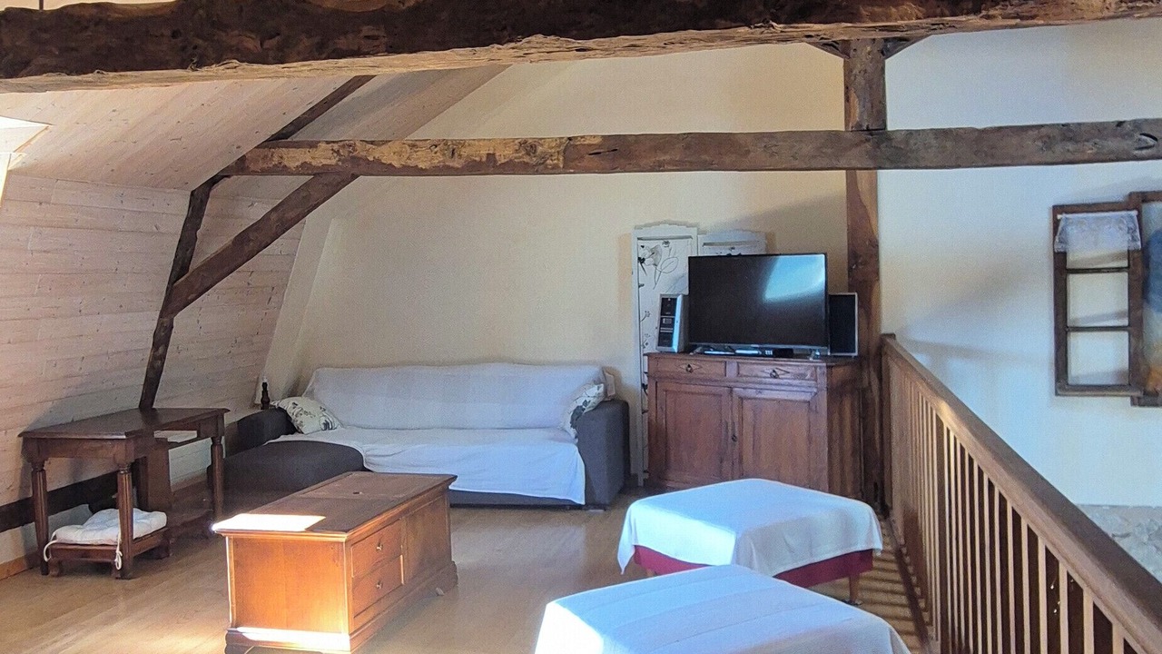 Photo of Livingroom in Saint-Jean-Lespinasse
