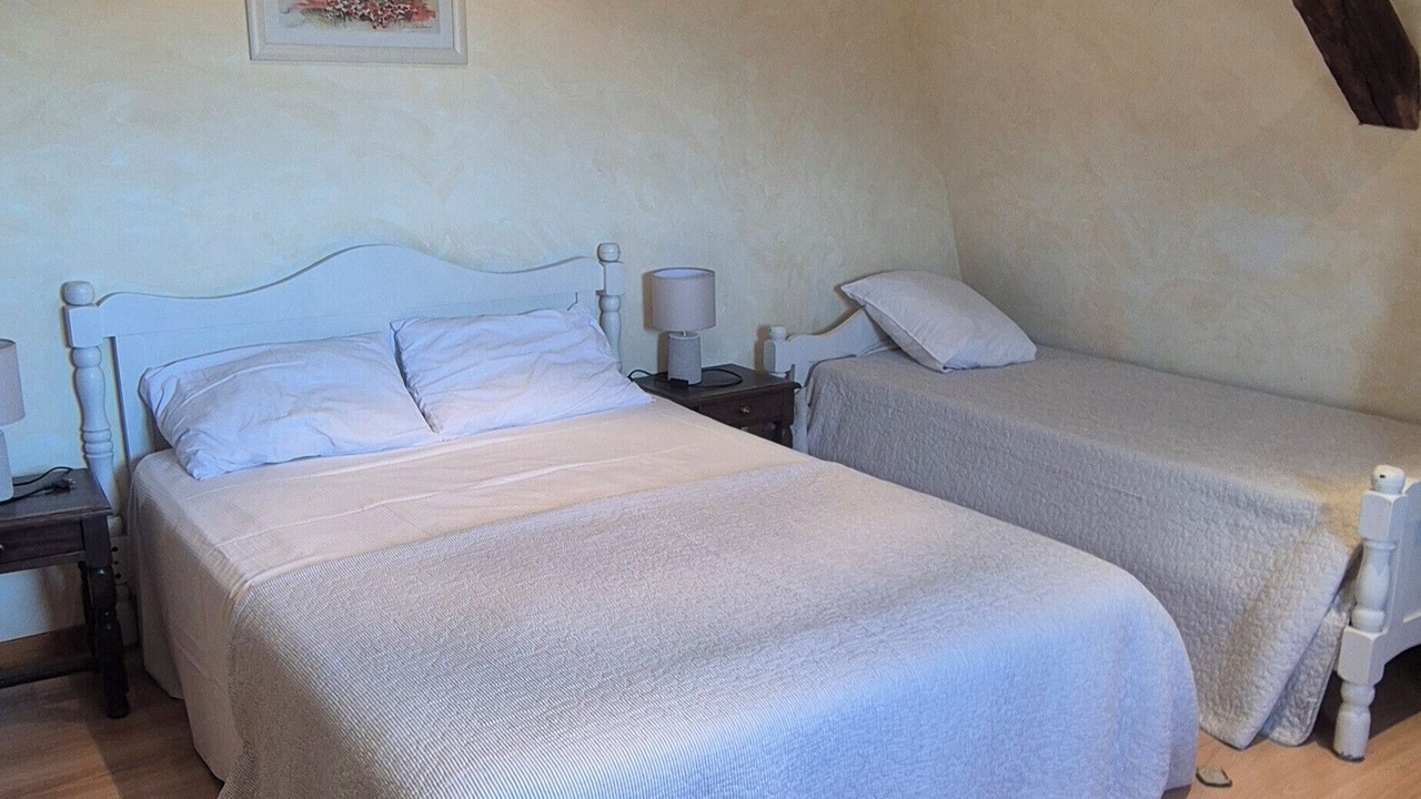 Photo of Bedroom in Saint-Jean-Lespinasse
