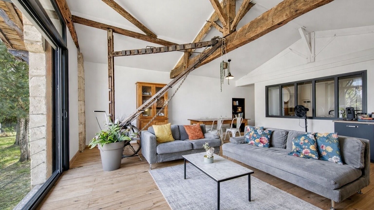 Photo of Livingroom in Saint-Christoly-Medoc