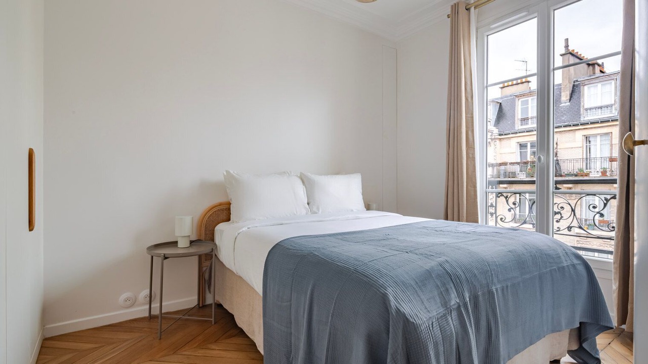 Photo of Bedroom in Quartier de la Folie-Mericourt
