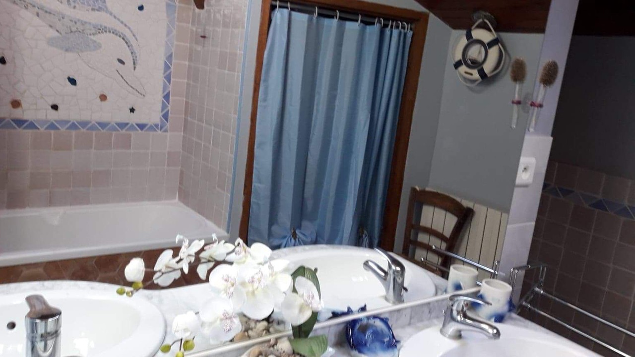 Photo of Bathroom in Compeyre