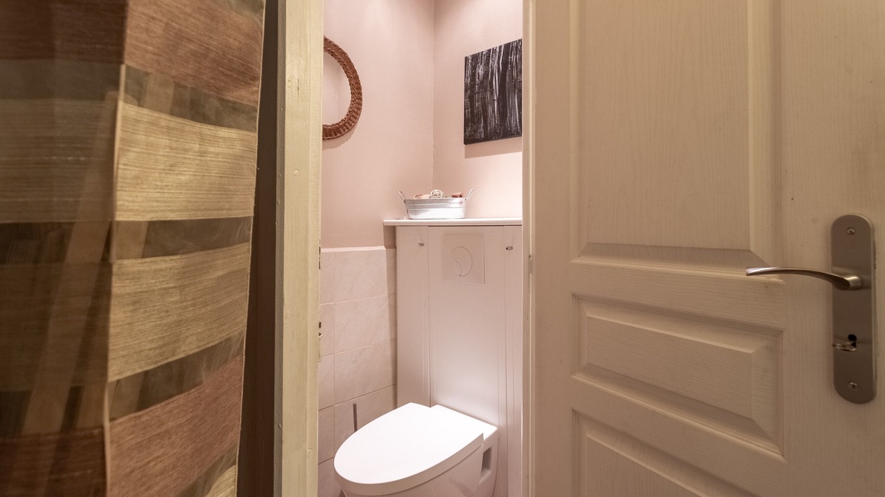 Photo of Bathroom in Sames