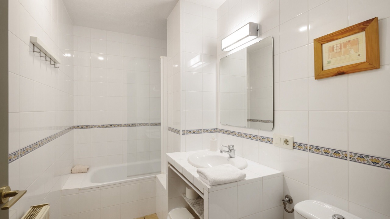 Photo of Bathroom in Lladurs