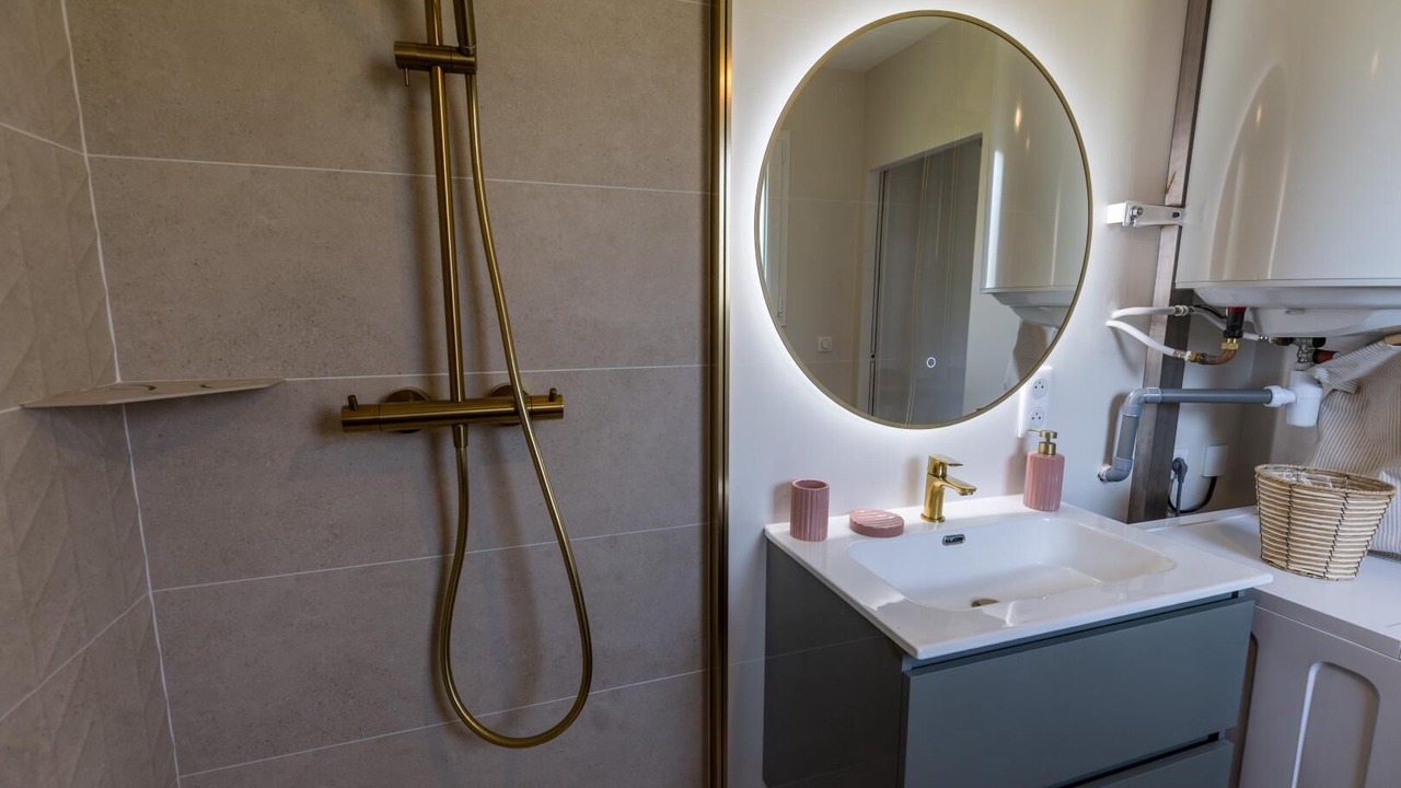Photo of Bathroom in Orist