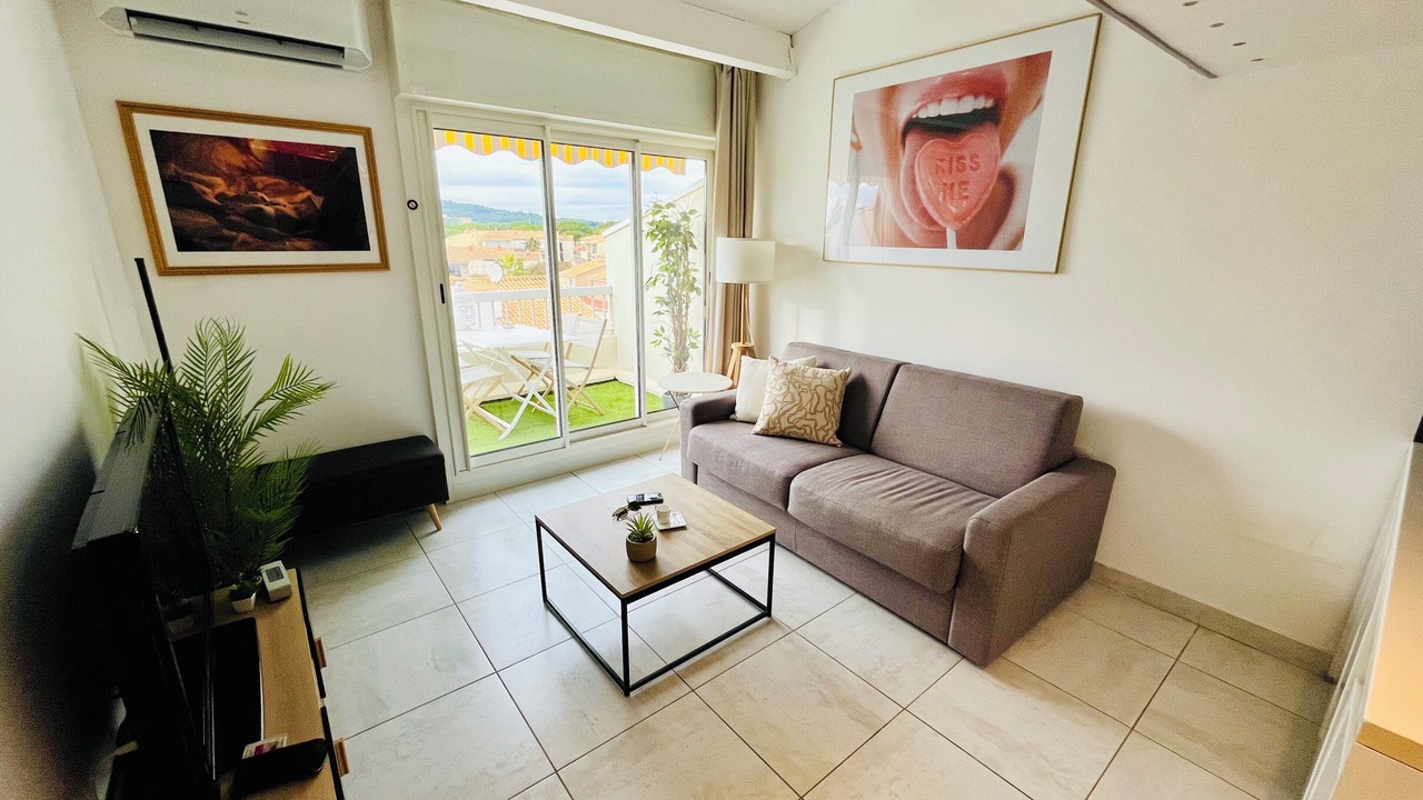 Photo of Livingroom in Naturist Village
