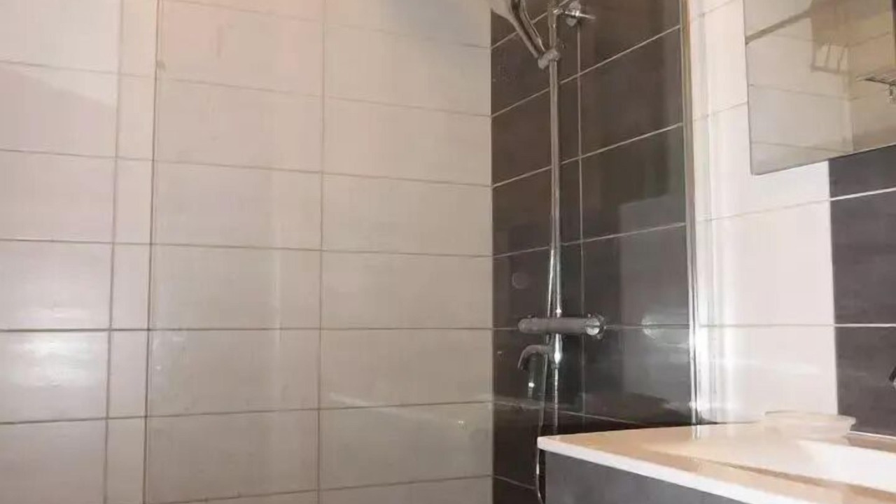 Photo of Bathroom in La Jetee