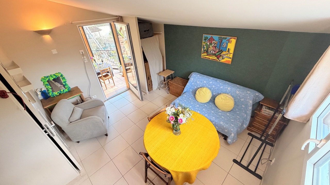 Photo of Livingroom in Taulignan