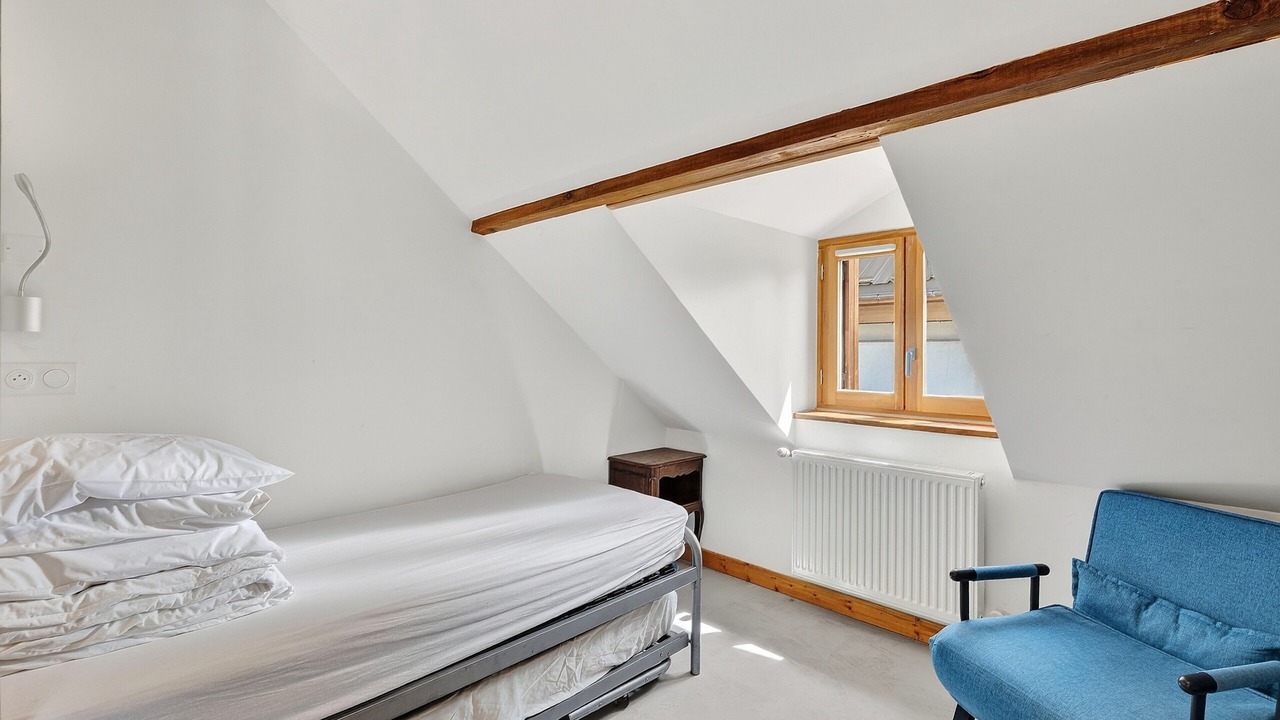 Photo of Bedroom in Entraunes