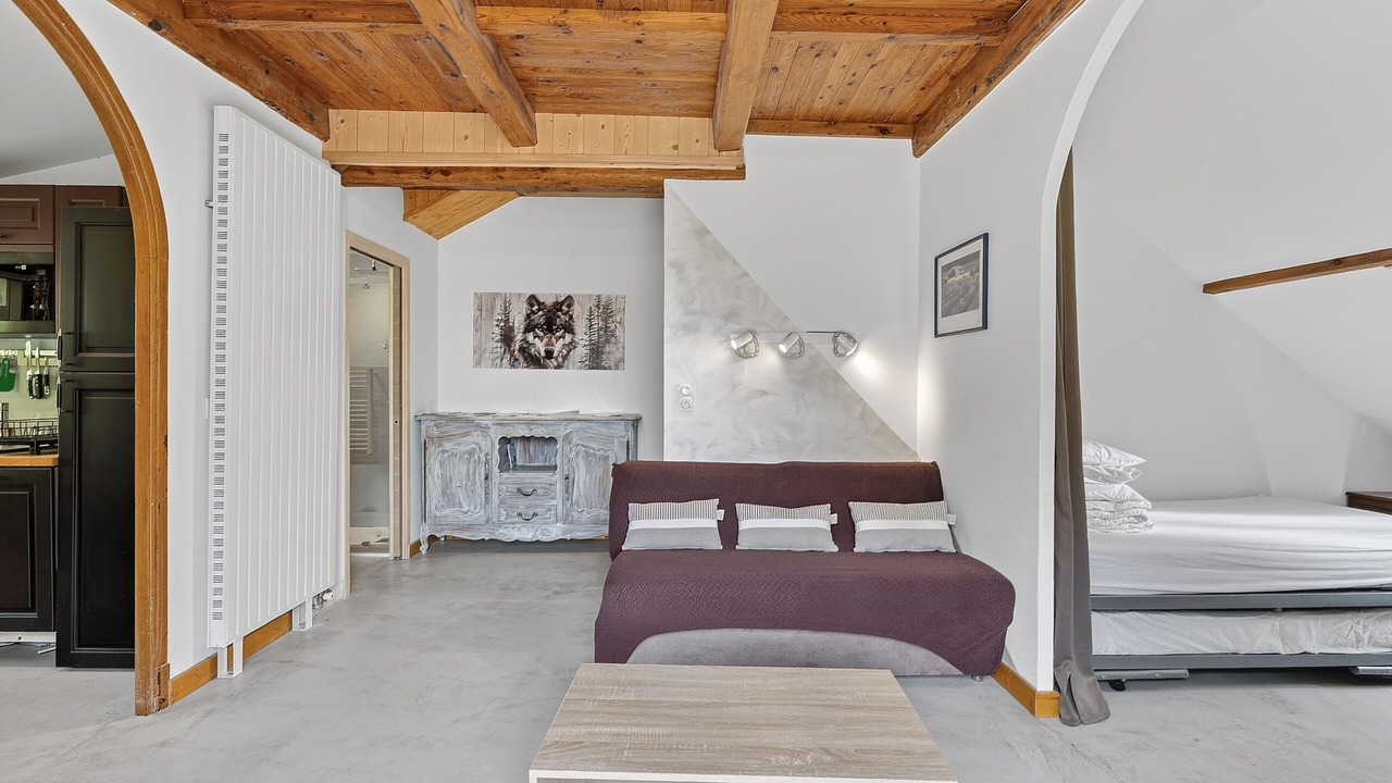Photo of Bedroom in Entraunes