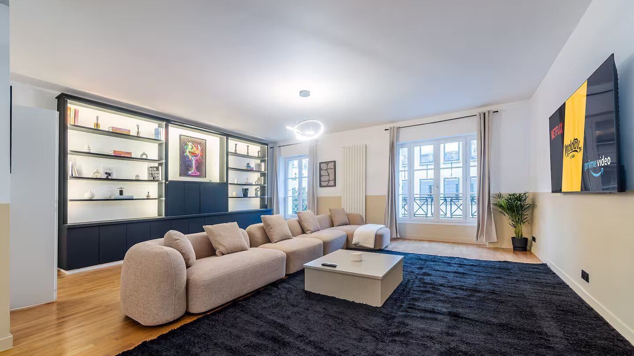 Photo of Livingroom in 7th Arrondissement