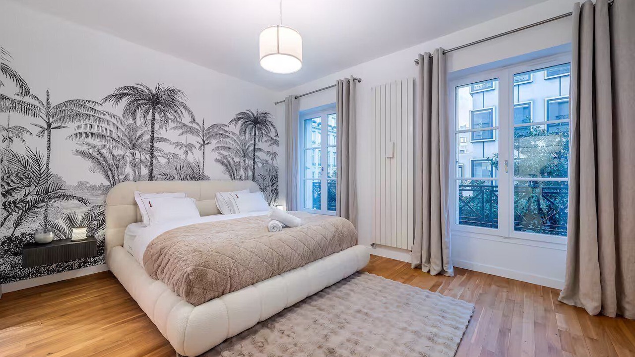 Photo of Bedroom in 7th Arrondissement