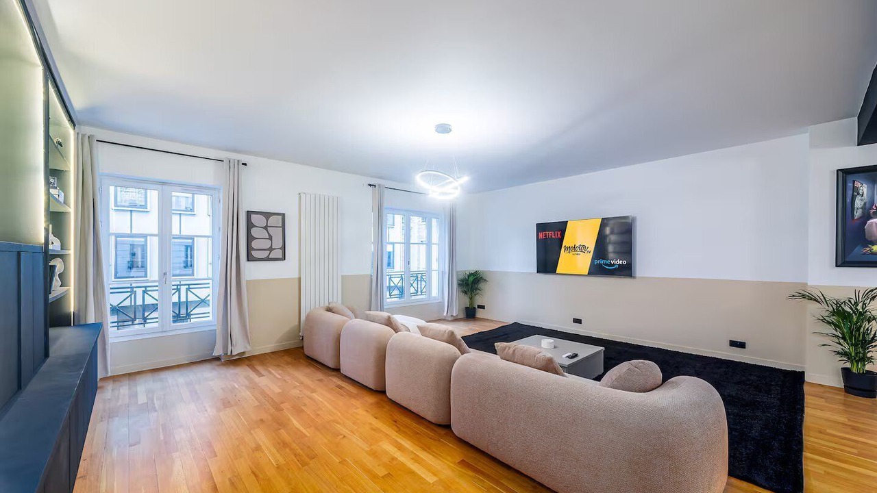 Photo of Livingroom in 7th Arrondissement