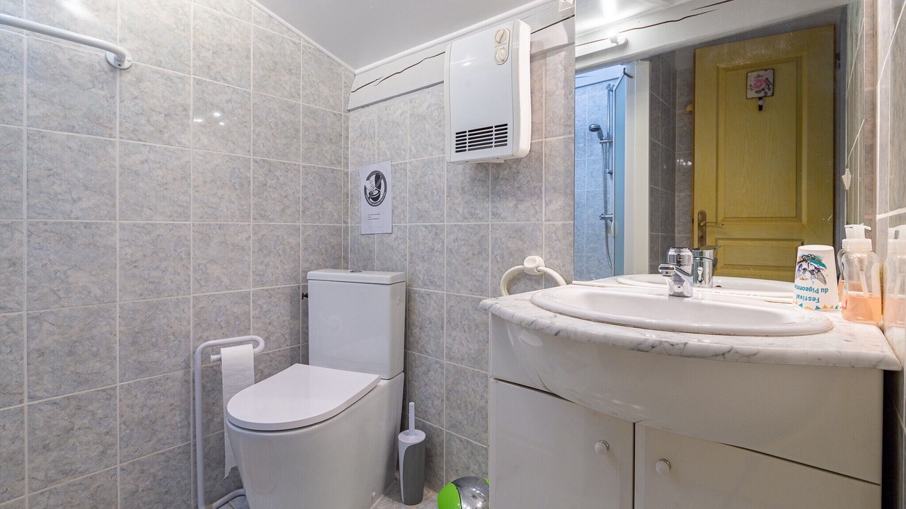 Photo of Bathroom in Saint-Fortunat-sur-Eyrieux