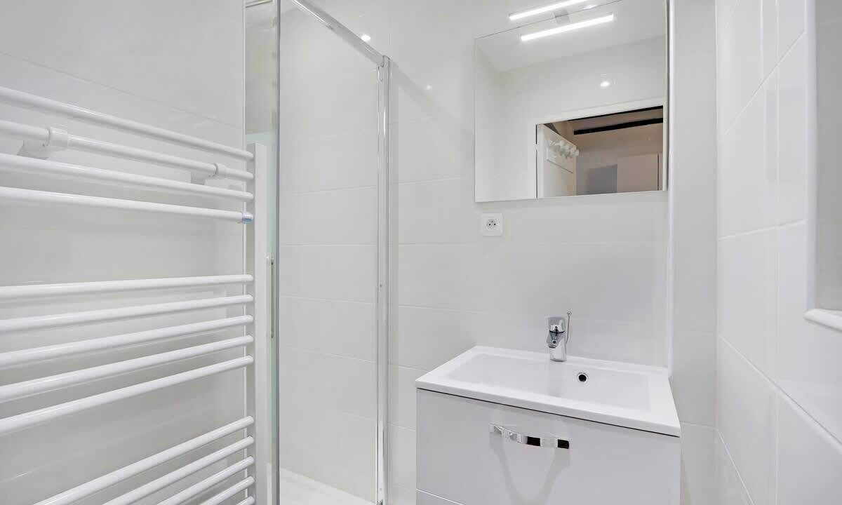 Photo of Bathroom in Butte-aux-Cailles