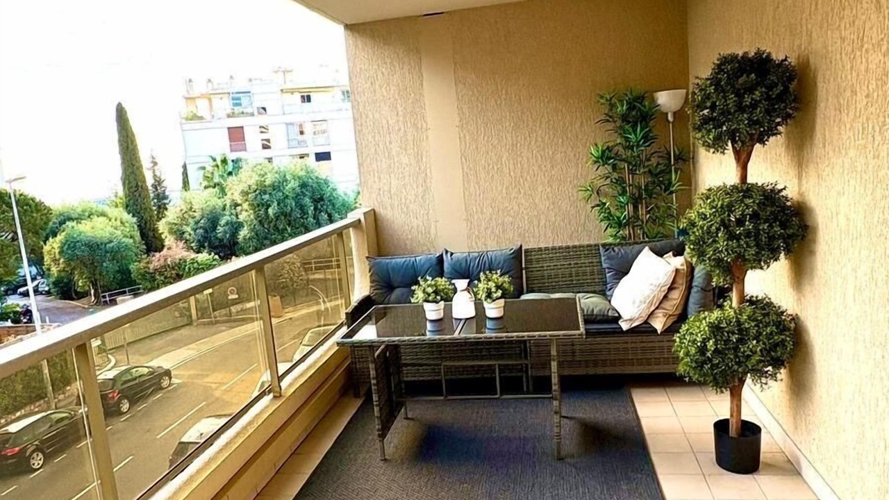 Photo of Outdoor in La Madeleine