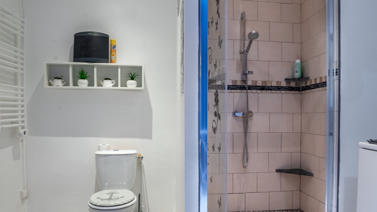 Photo of Bathroom in Quillan