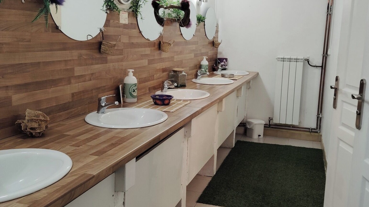 Photo of Bathroom in Rosis