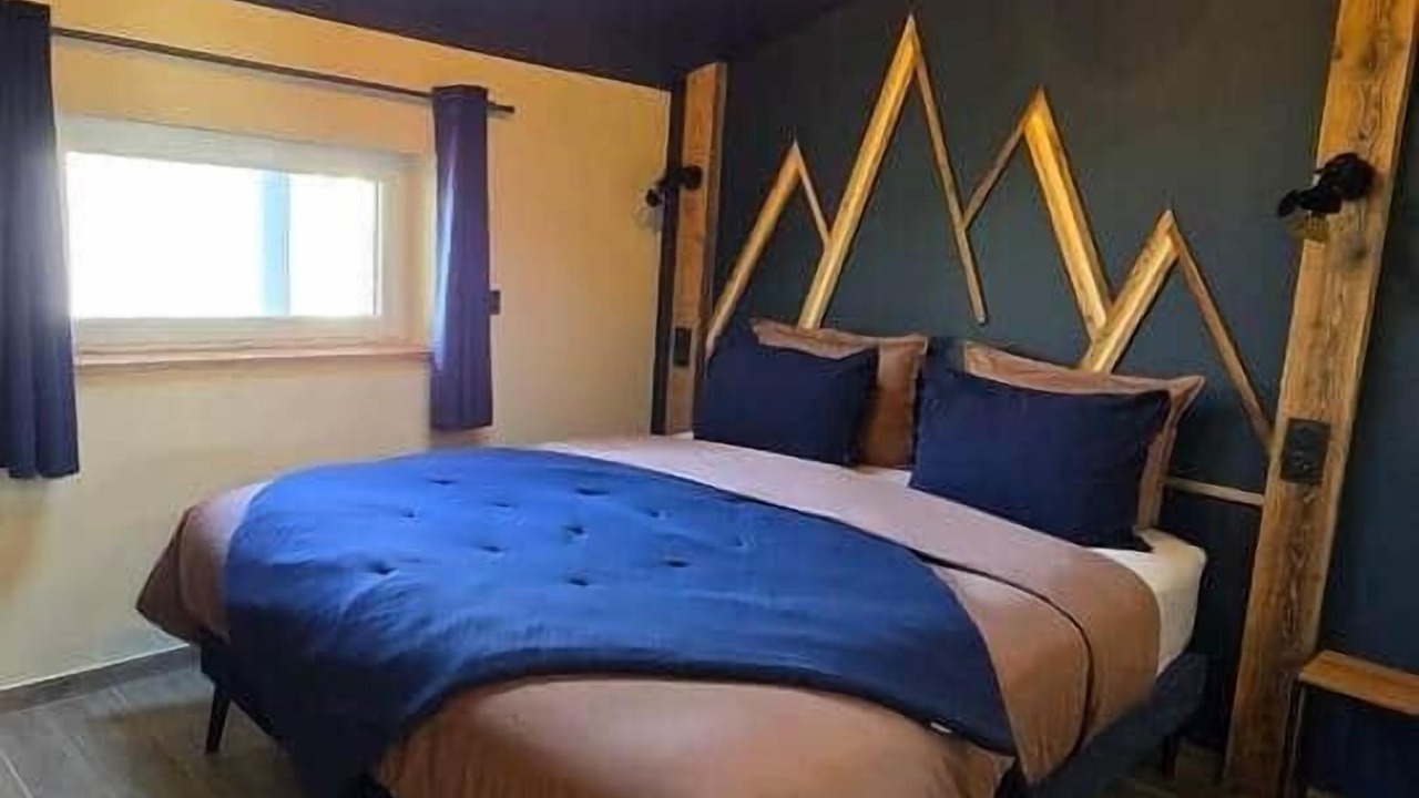 Photo of Bedroom in Saint-Jean-de-Maurienne