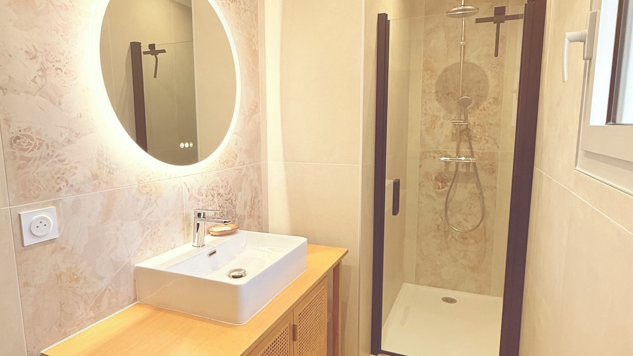 Photo of Bathroom in Beauvoisin