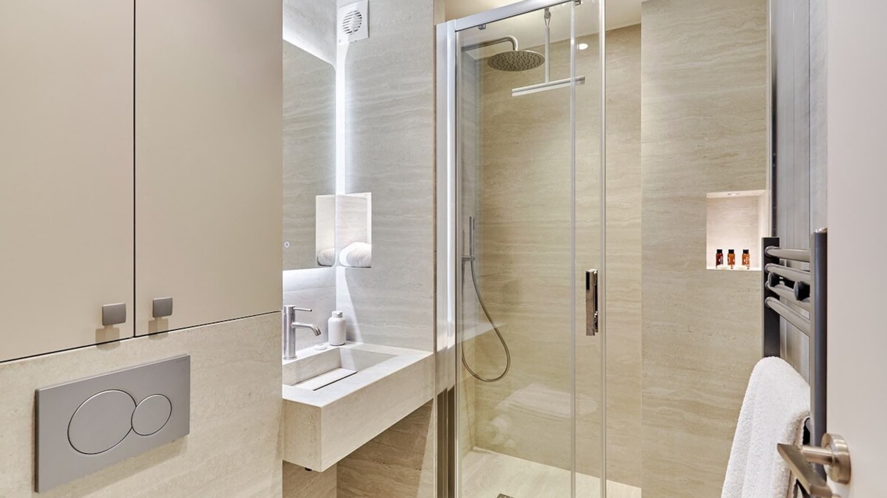 Photo of Bathroom in Quartier du Mail