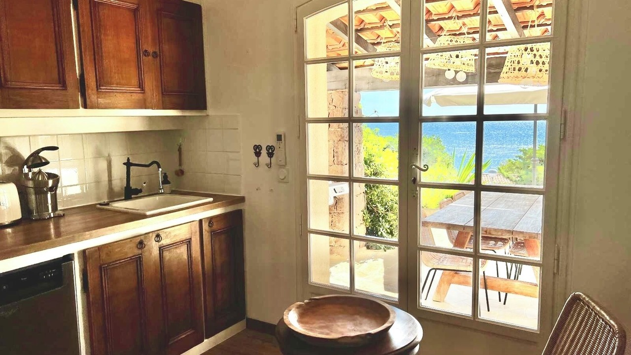 Photo of Kitchen in Antheor