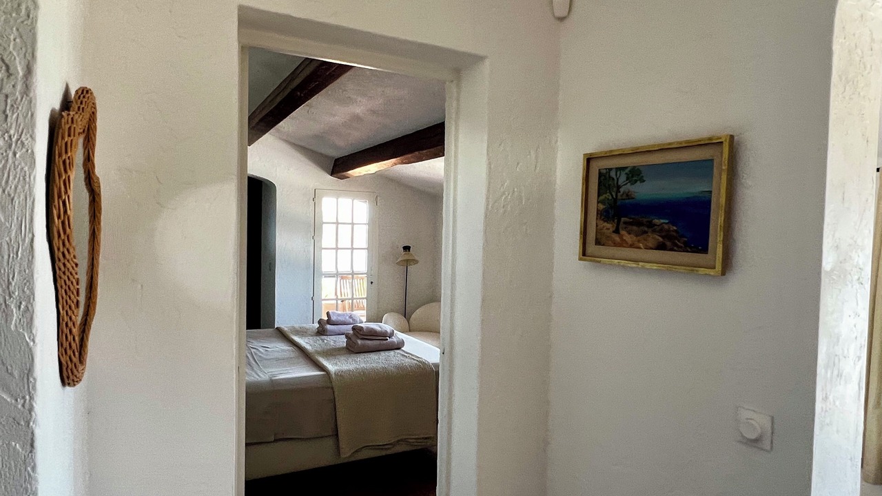 Photo of Bedroom in Antheor