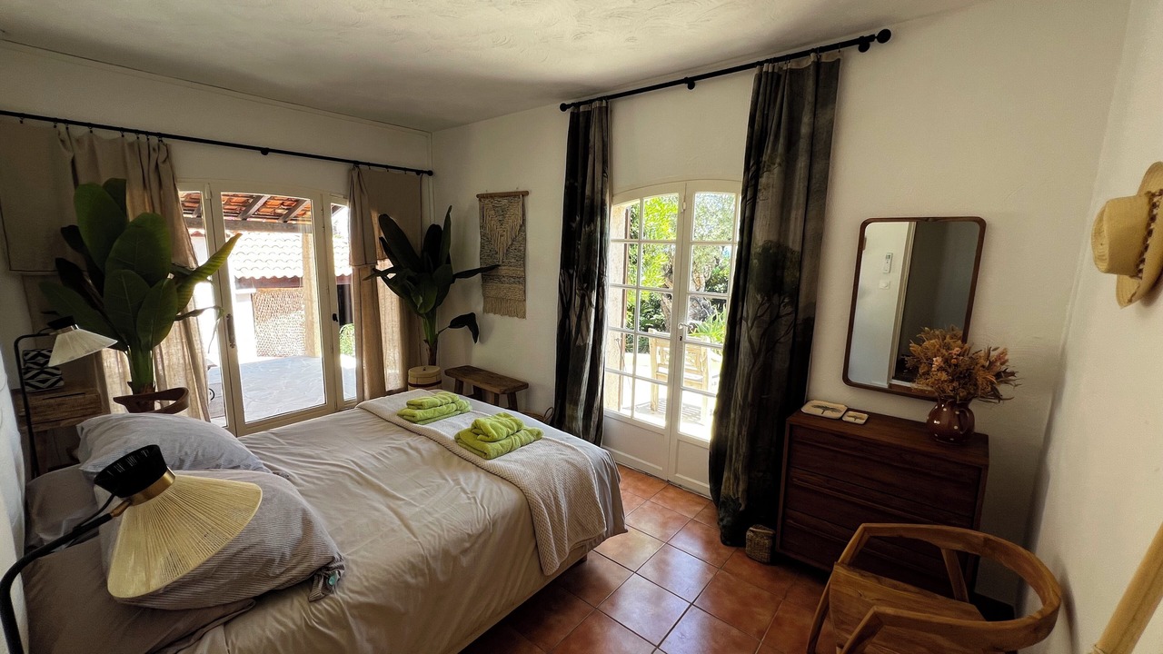 Photo of Bedroom in Antheor