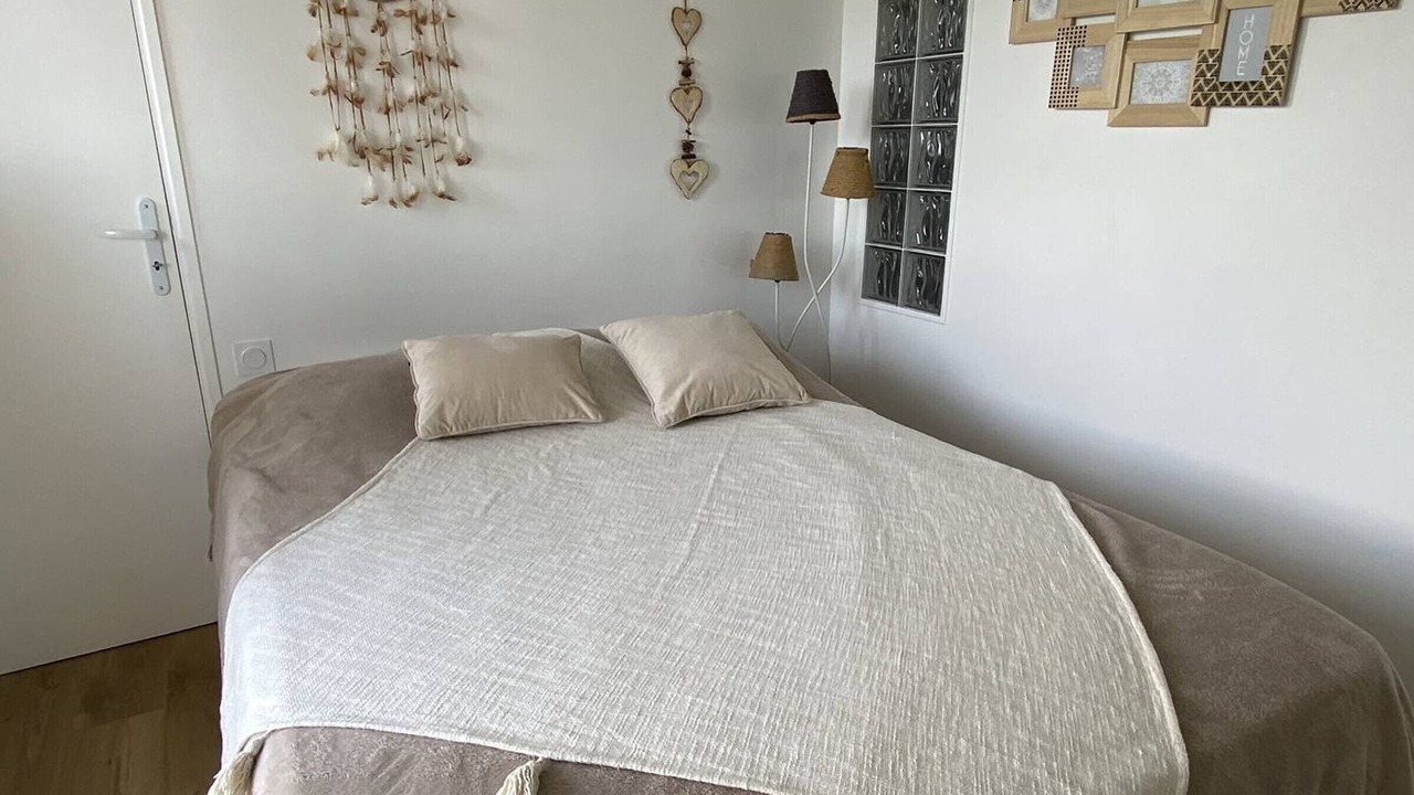 Photo of Bedroom in Le Port