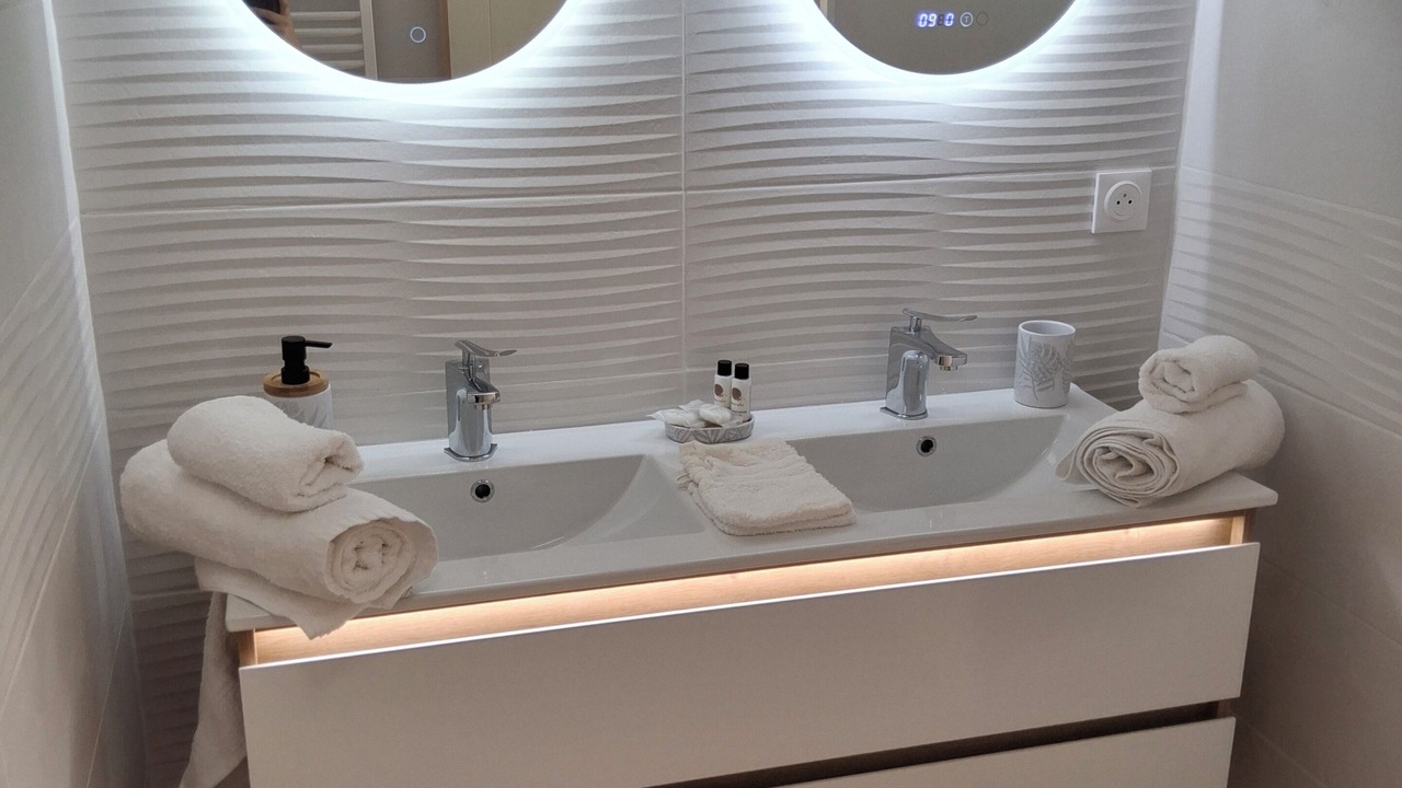 Photo of Bathroom in Beauregard-de-Terrasson
