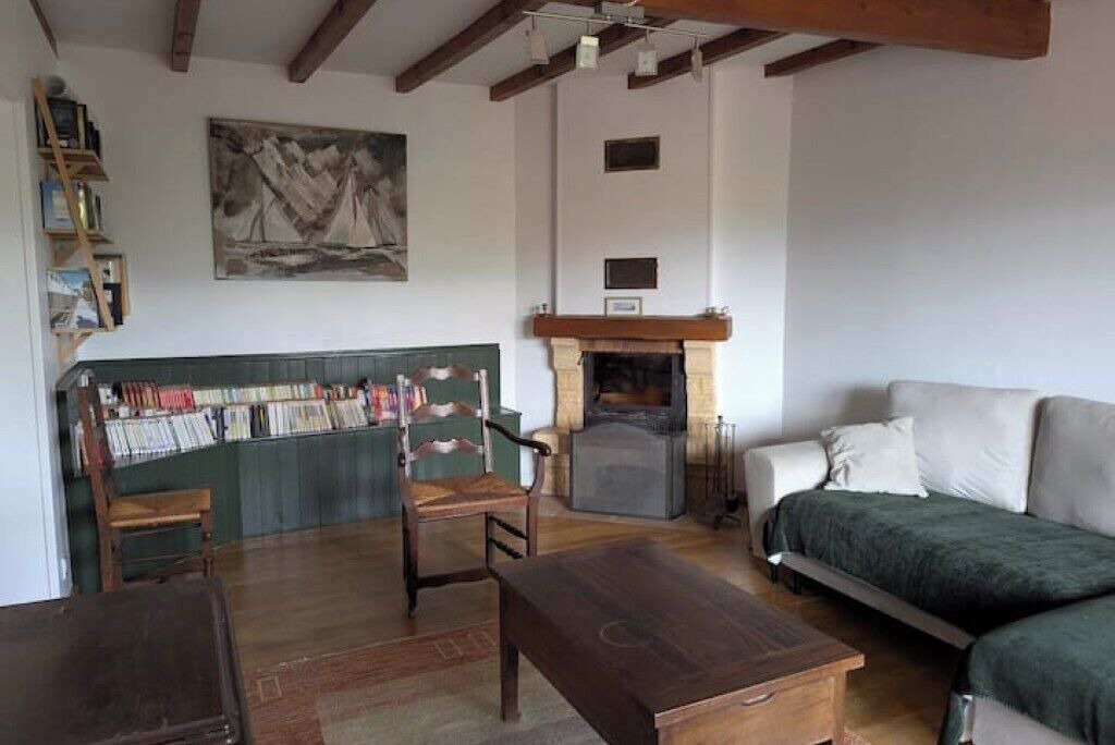 Photo of Livingroom in Couret