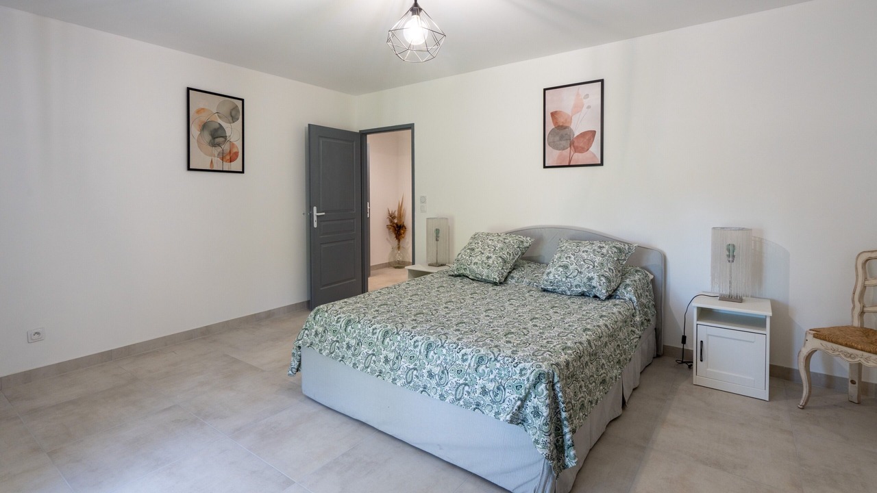 Photo of Bedroom in Jonquieres