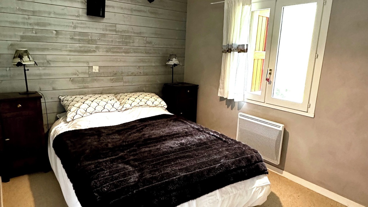 Photo of Bedroom in Le Pied du Col