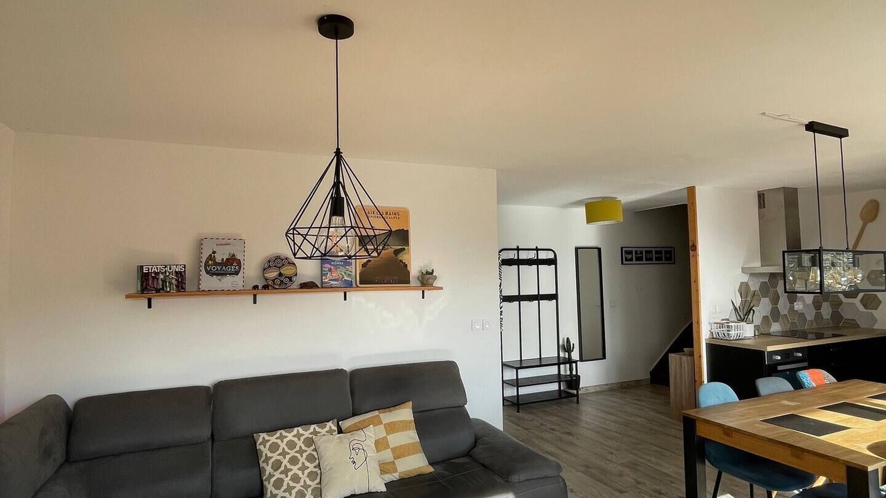 Photo of Livingroom in Brison-Saint-Innocent