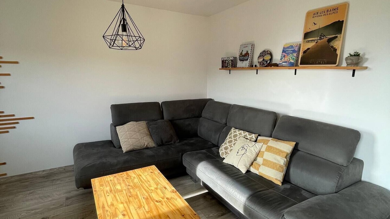 Photo of Livingroom in Brison-Saint-Innocent