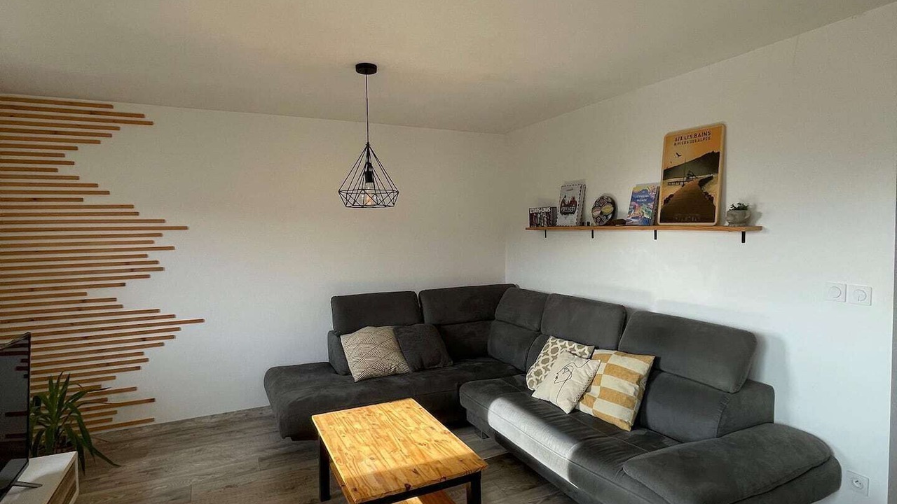 Photo of Livingroom in Brison-Saint-Innocent