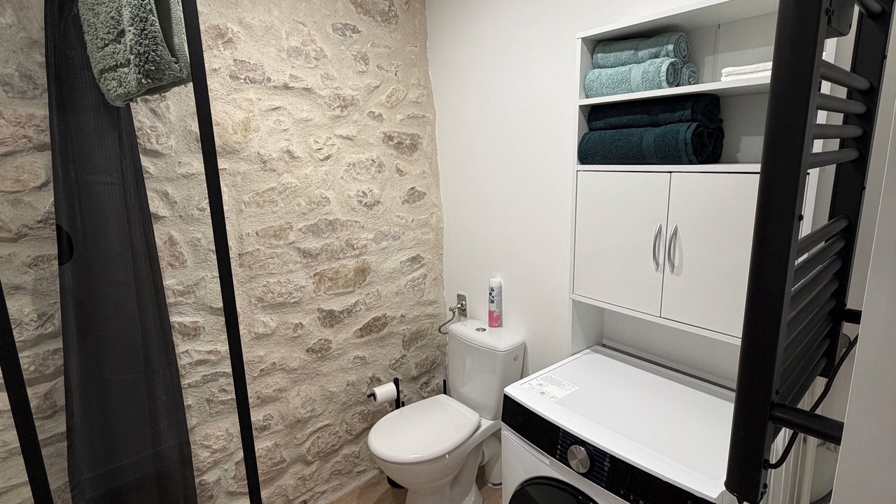 Photo of Bathroom in Cruas