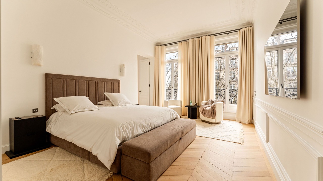 Photo of Bedroom in Champs-Elysees