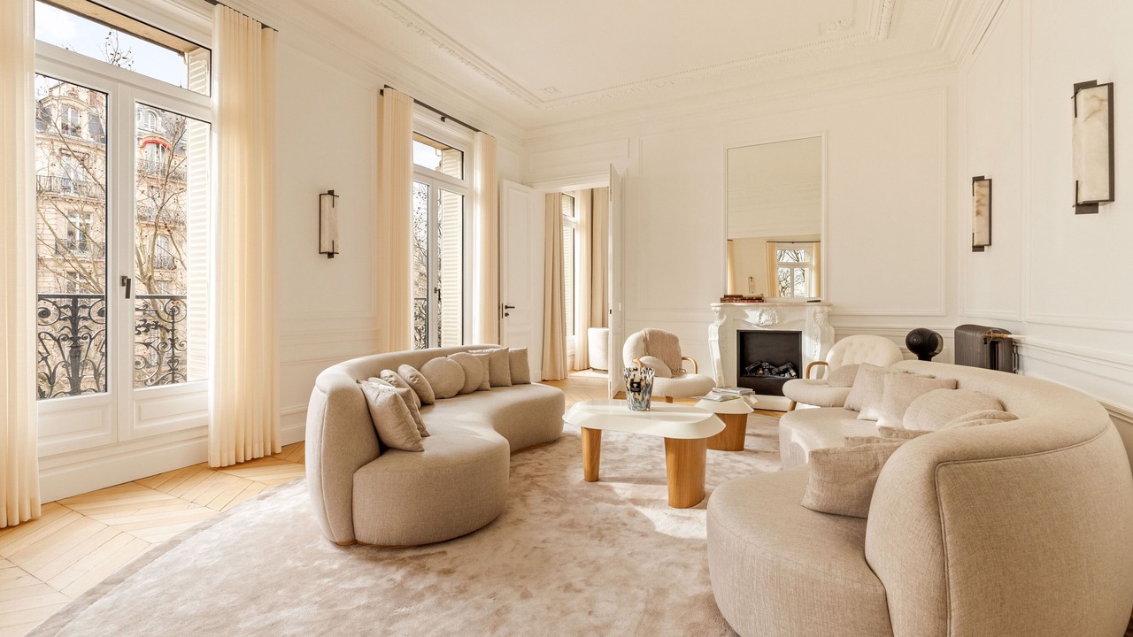 Photo of Livingroom in Champs-Elysees