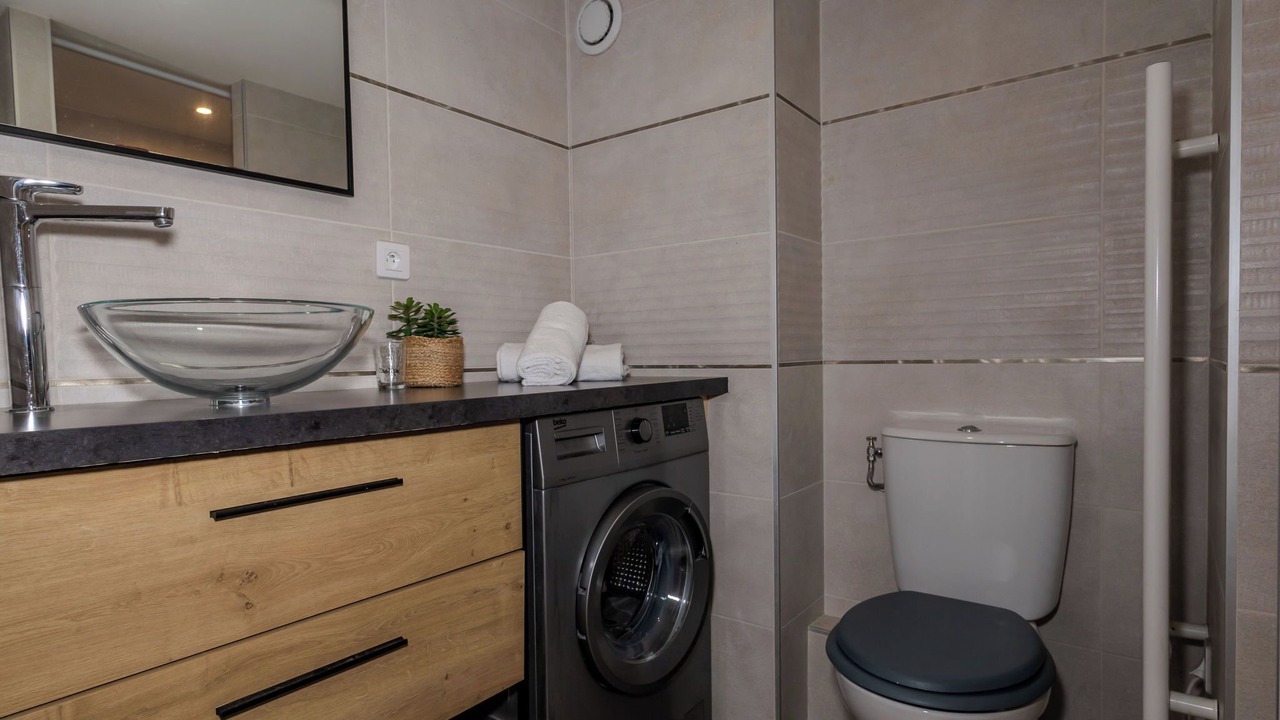 Photo of Bathroom in Agay