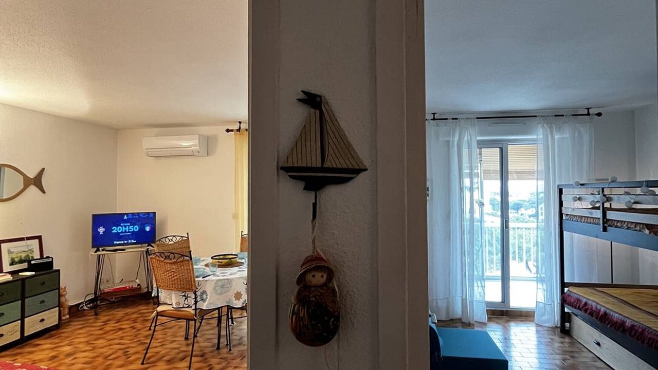Photo of Livingroom in Le Port