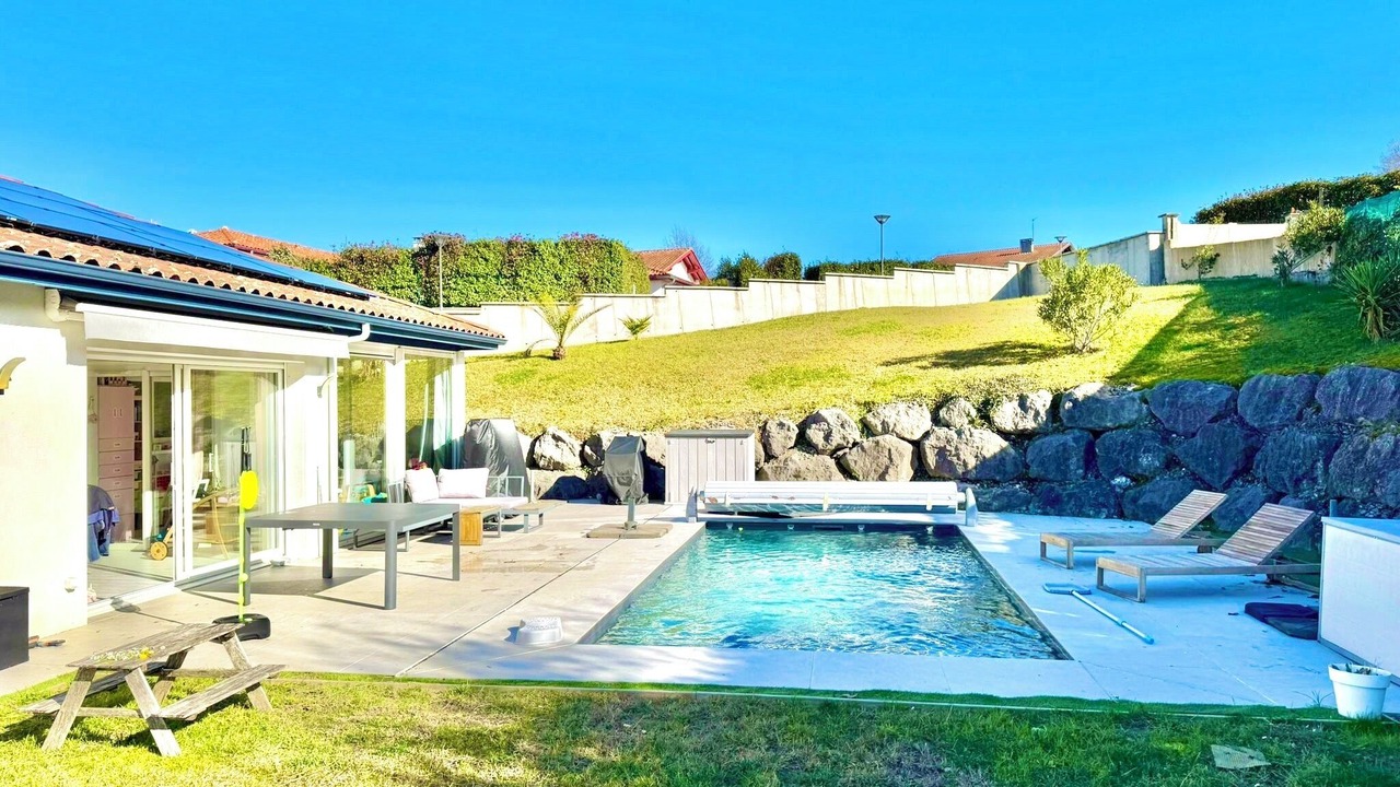 Photo of Outdoor in Urcuit