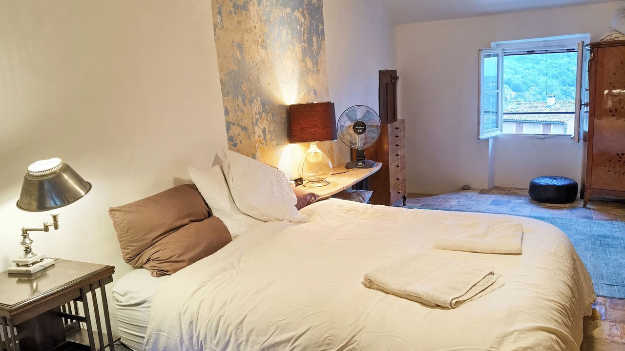 Photo of Bedroom in Saignon