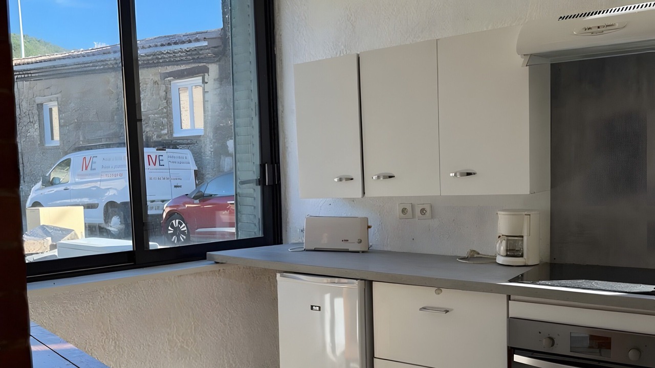 Photo of Kitchen in Puy-Saint-Martin