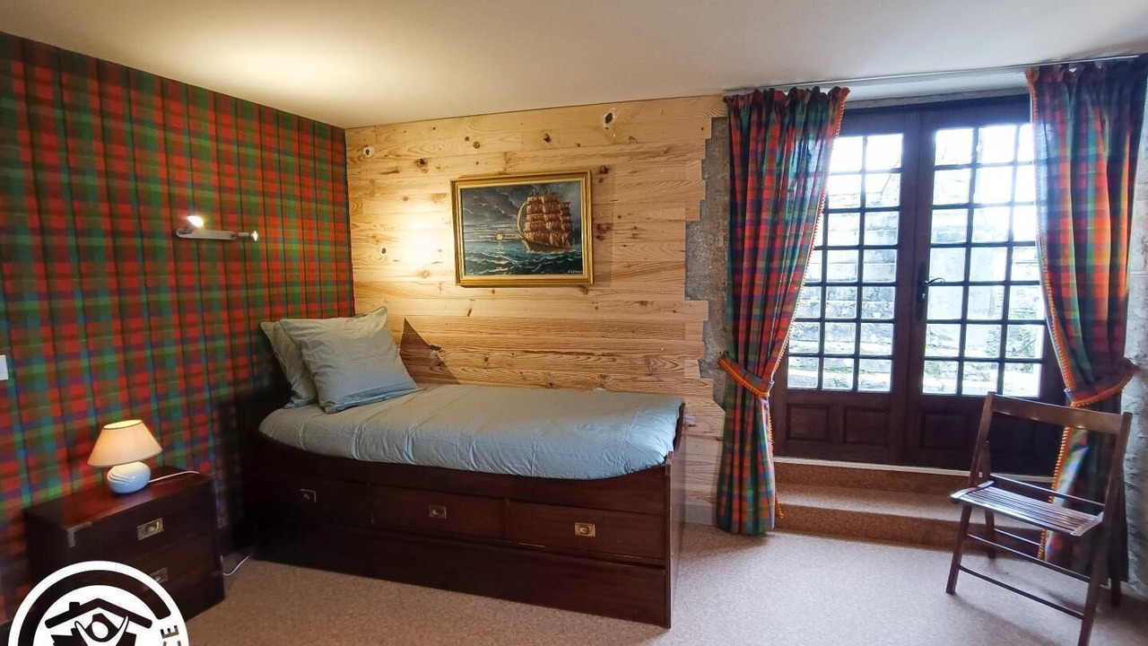 Photo of Bedroom in Cahors